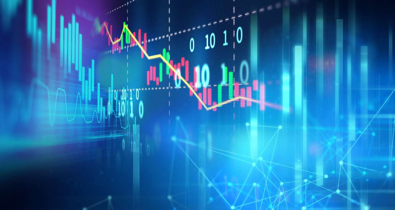 Tabela com as 10 small caps recomendadas pelo BTG Pactual, incluindo empresas e tickers.